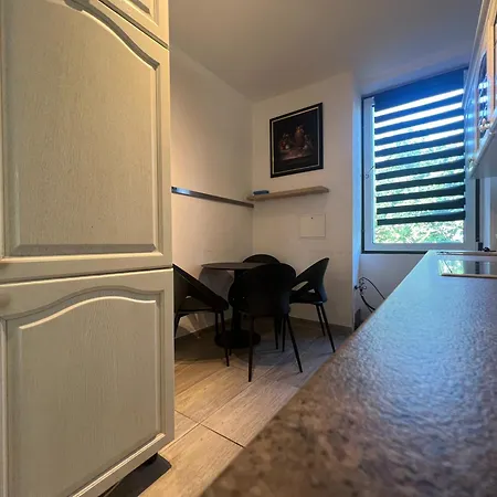 Mieterlux 4-room Near Station 8 Guests Apartmán