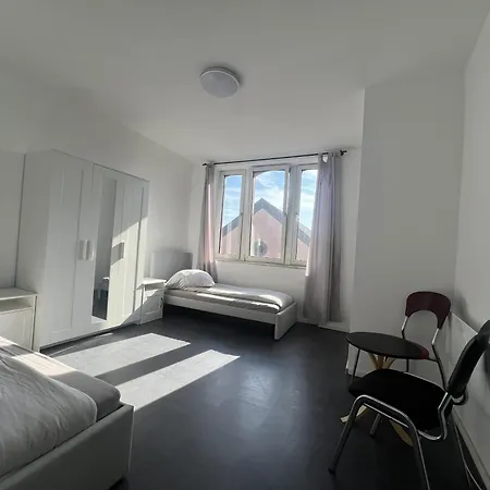 Mieterlux 4-room Near Station 8 Guests *