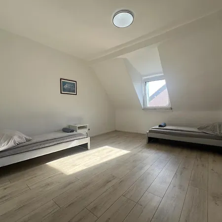 Mieterlux 4-room Near Station 8 Guests *
